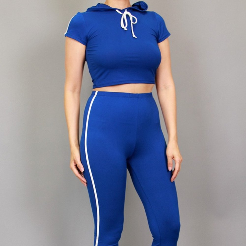 NWT BLUE &  WHITE STRIPED LEGGINGS SET